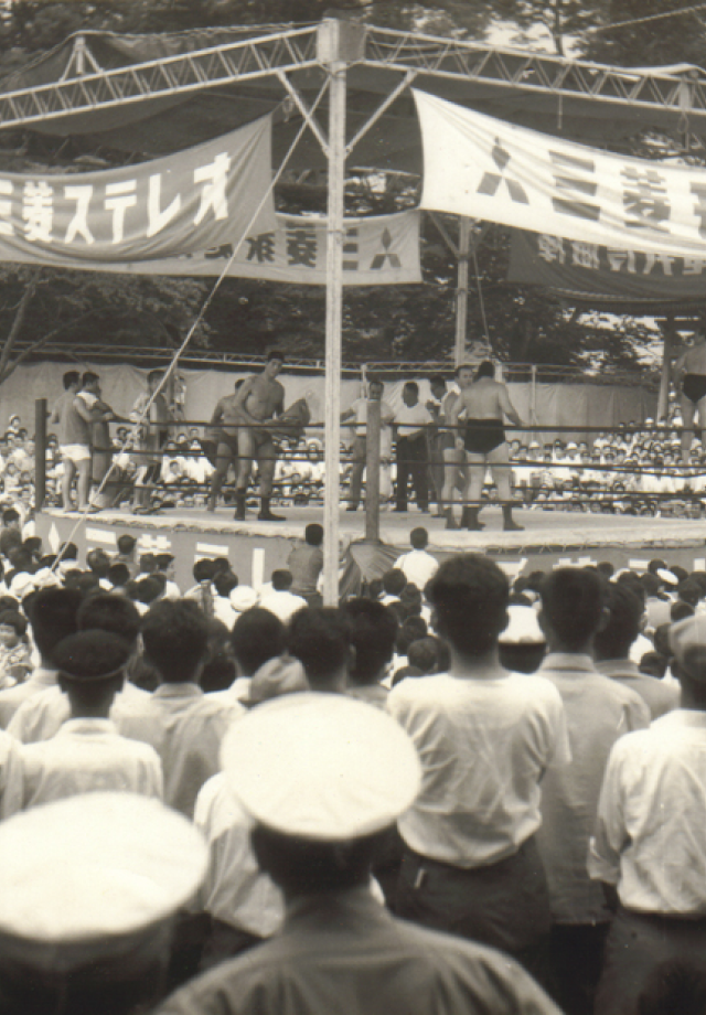 Gekkoji, around late1930s.  Pro-wrestling (City Public Relations)